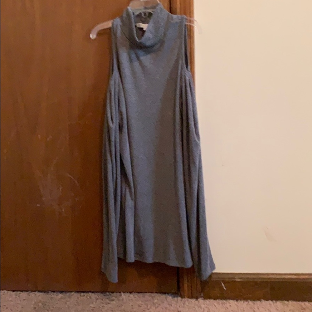 Grey long sleeve top